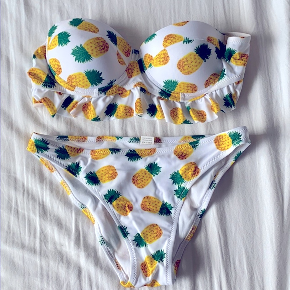 Pineapple Bikini new without tag